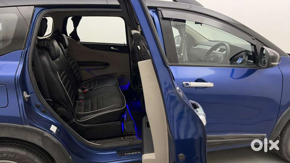 Renault Triber Rxz, 2022, Petrol