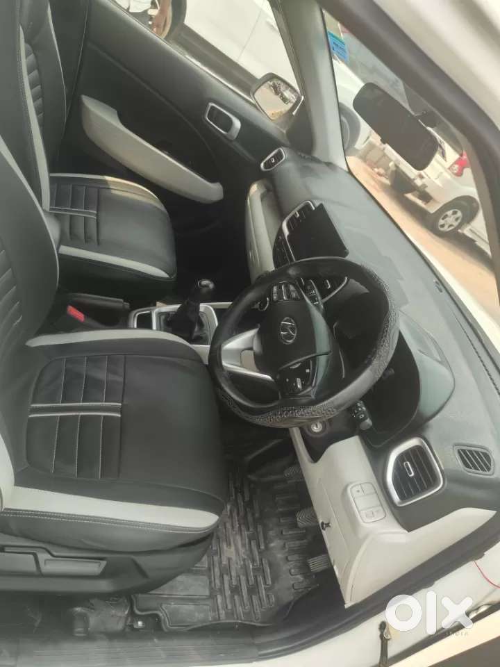 Hyundai Venue 1.2 S Plus, 2022, Petrol