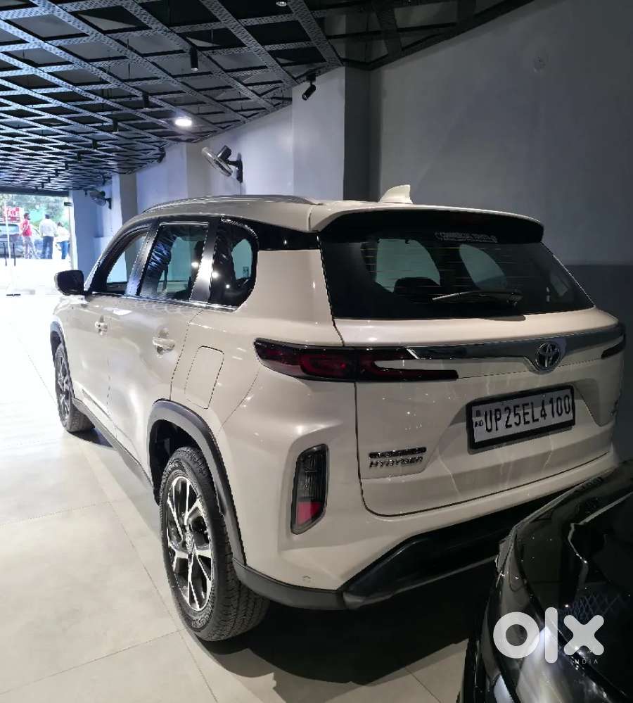 Toyota Urban Cruiser Hyryder, 2025, Petrol