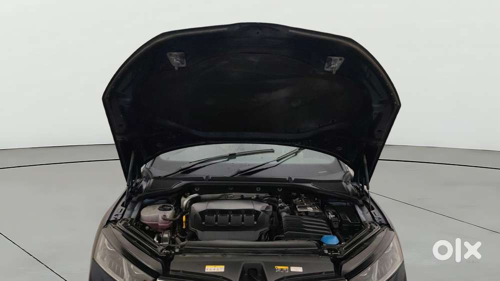 Skoda Octavia 2.0 L K Tsi At, 2023, Petrol