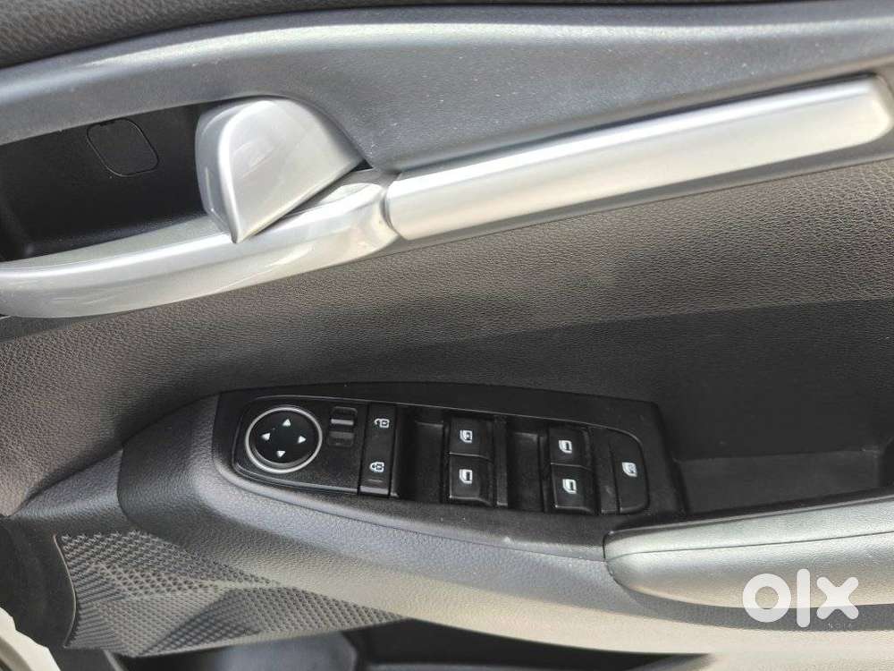 Kia Seltos Htk G, 2025, Petrol
