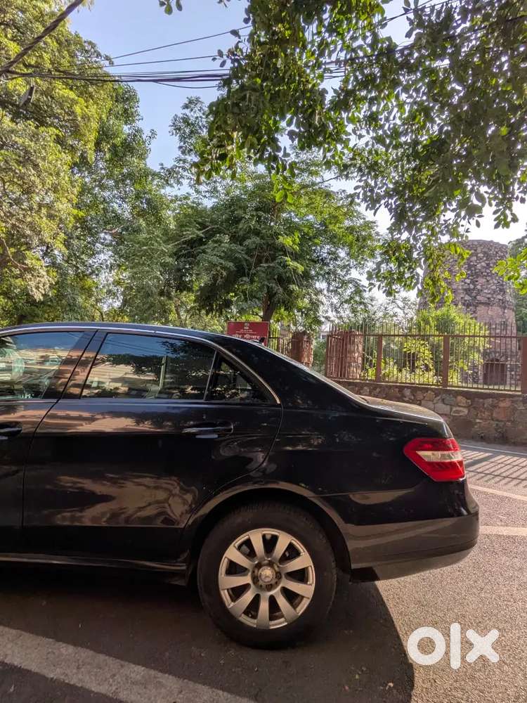 Mercedes-benz E-class 2012 Petrol 65433 Km Driven