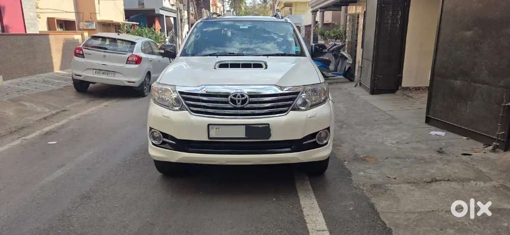 Toyota Fortuner 2015 Diesel 216000 Km Driven