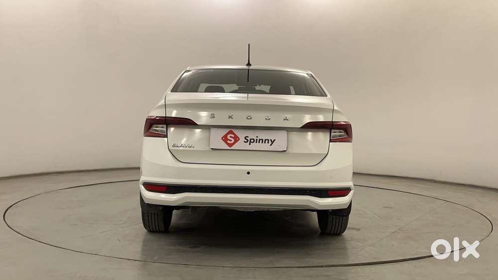 Skoda Slavia Active 1.0l Tsi Mt, 2022, Petrol