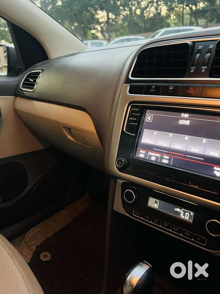 Volkswagen Vento 1.2l Tsi Highline Plus At Petrol, 2018, Petrol