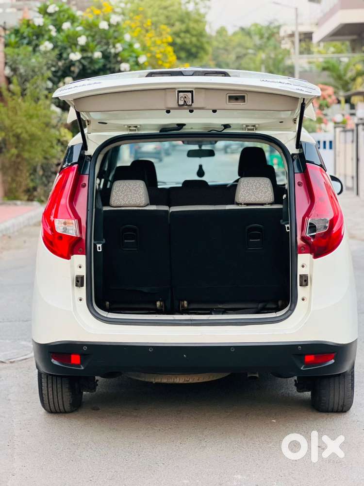 Mahindra Marazzo M6 8str, 2019, Diesel