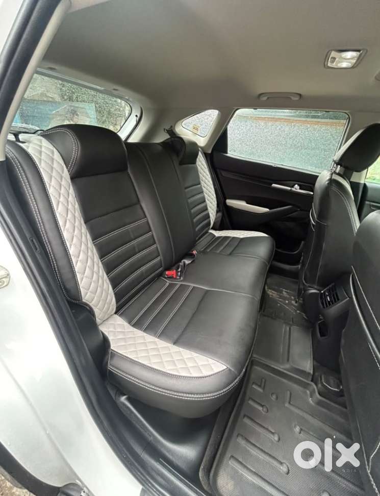 Kia Seltos 1.5 Htx+ Mt Dual Tone Imt, 2022, Petrol