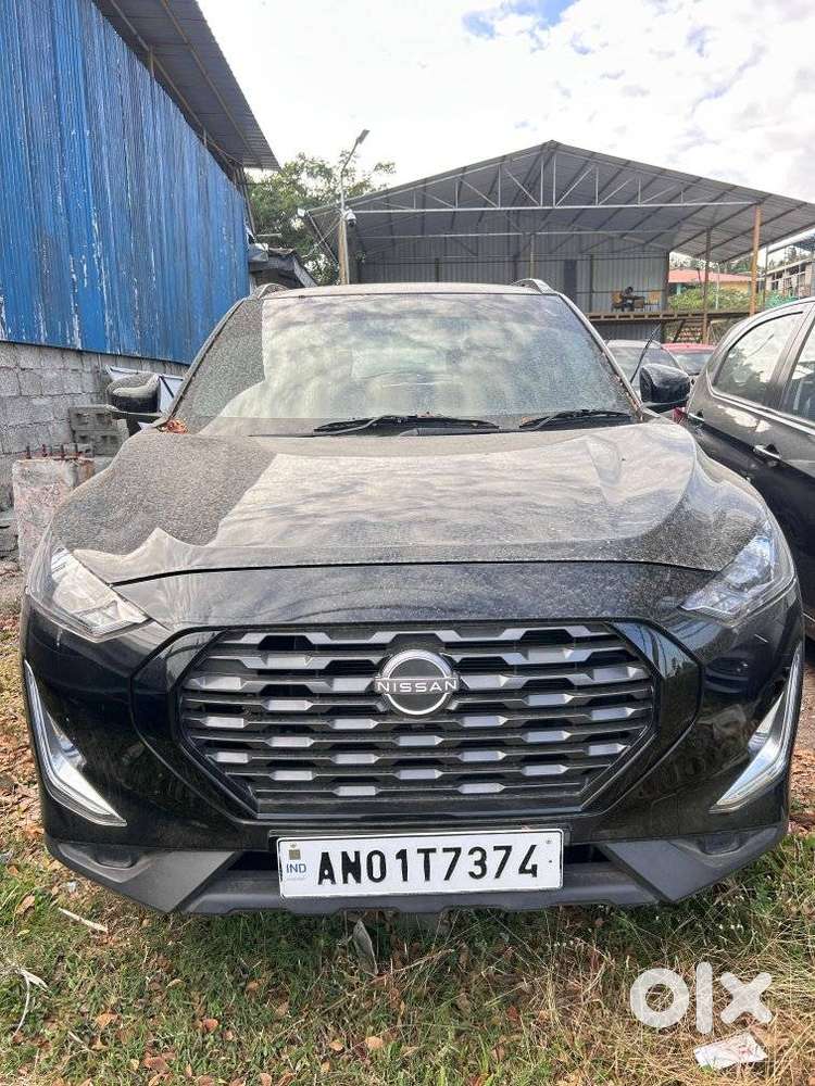 Nissan Magnite Kuro Edition Petrol Amt, 2024, Petrol