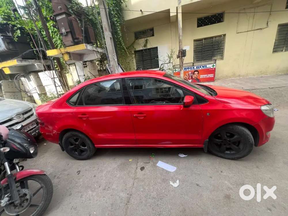 Skoda Rapid Elegance 2015 Package