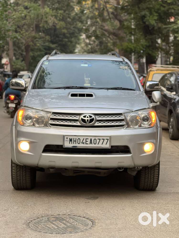 Toyota Fortuner 4x4 Manual Limited Edition, 2009, Diesel
