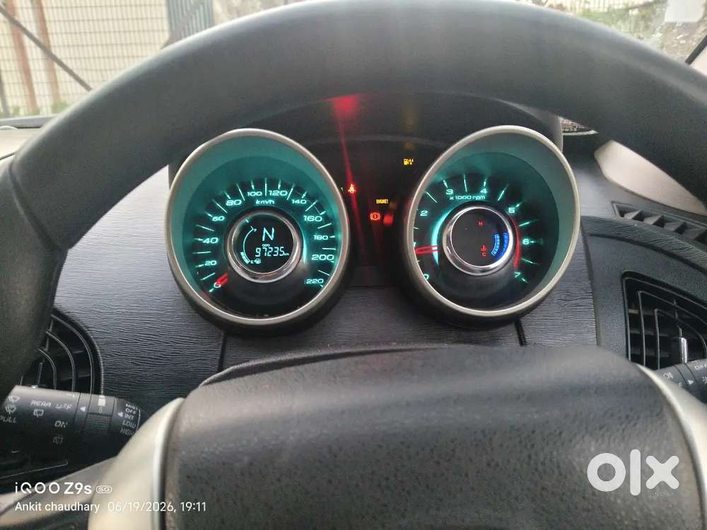 Mahindra Xuv500 2017 Diesel 97000 Km Driven