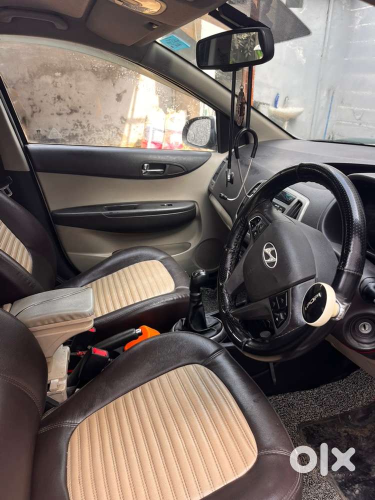 Hyundai I20 2013 Cng & Hybrids 145000 Km Driven