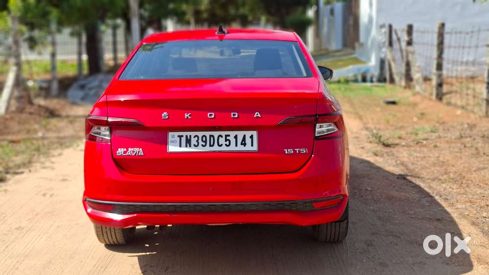 Skoda Slavia Ambition 1.0l Tsi At, 2024, Petrol