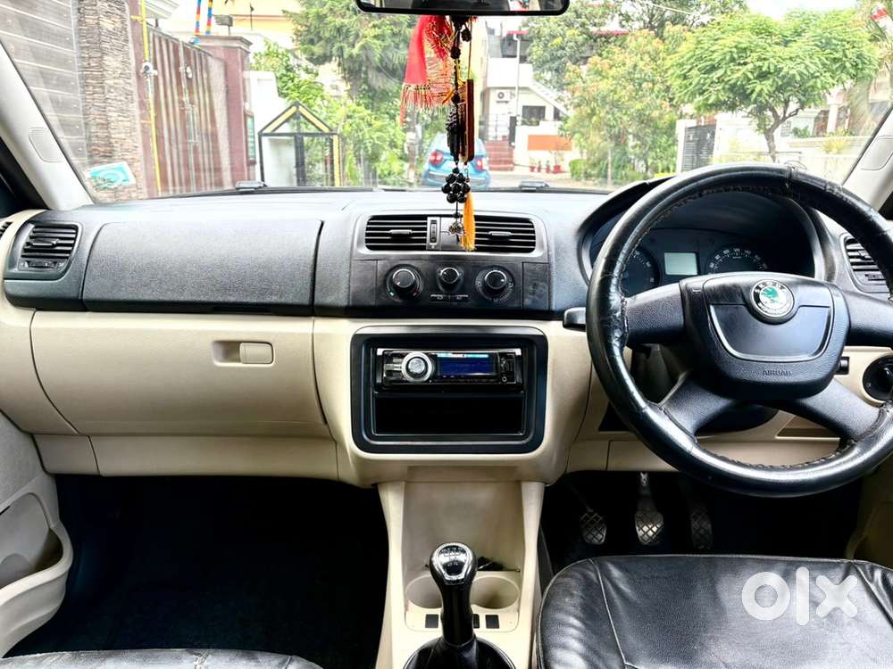 Skoda Fabia 1.2 Mpi Petrol Car 2011 Model