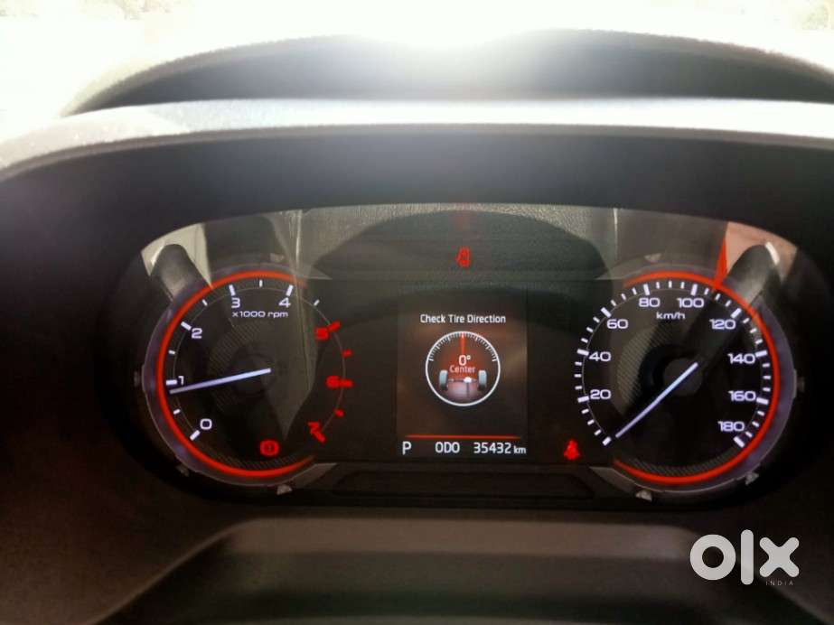 Mahindra Thar Roxx Mx5 Rwd Diesel At, 2024, Diesel