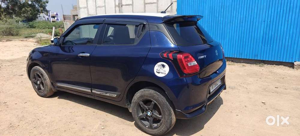Maruti Suzuki Swift Vxi + Manual, 2024, Petrol