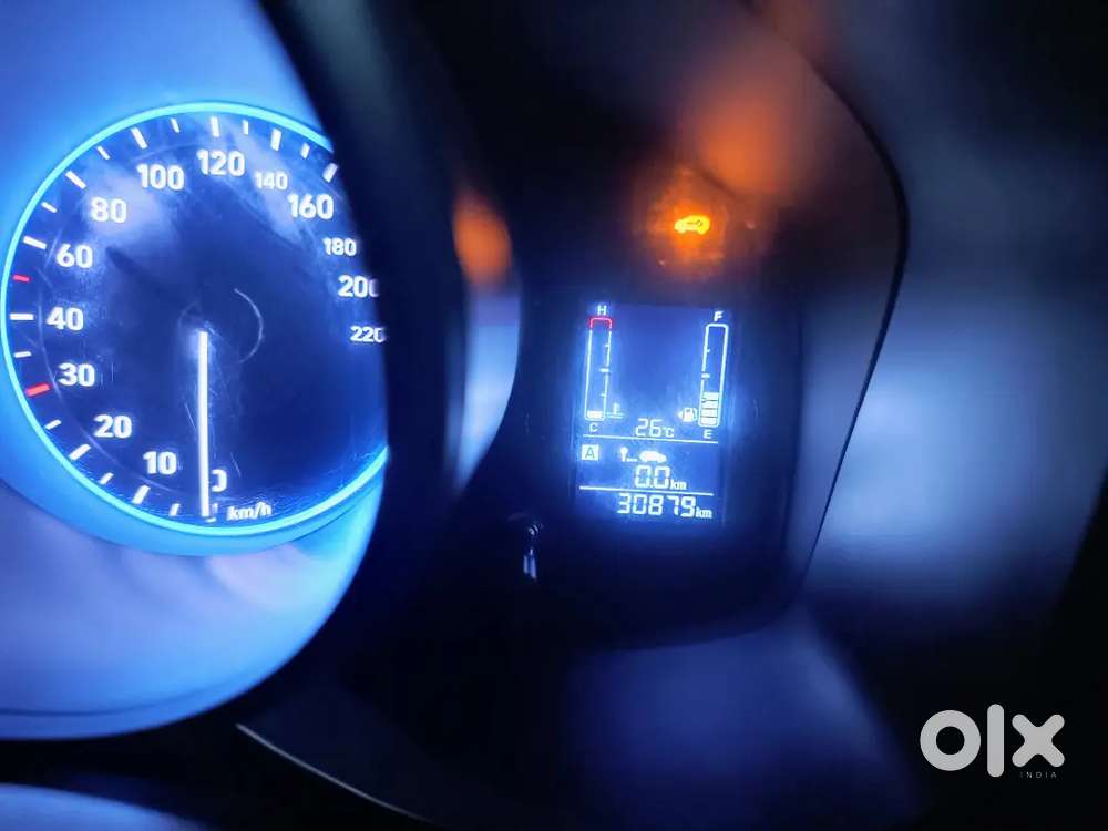 Hyundai Venue 2021 Petrol 30000 Km Driven