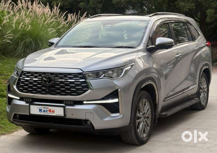 Toyota Innova Hycross 2.0 Zx Hybrid 7 Str, 2025, Petrol