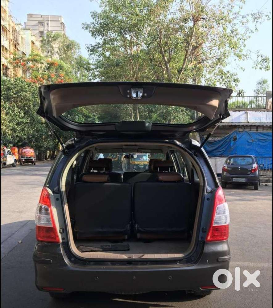 Toyota Innova 2.5 G (diesel) 8 Seater Bs Iv, 2016, Diesel