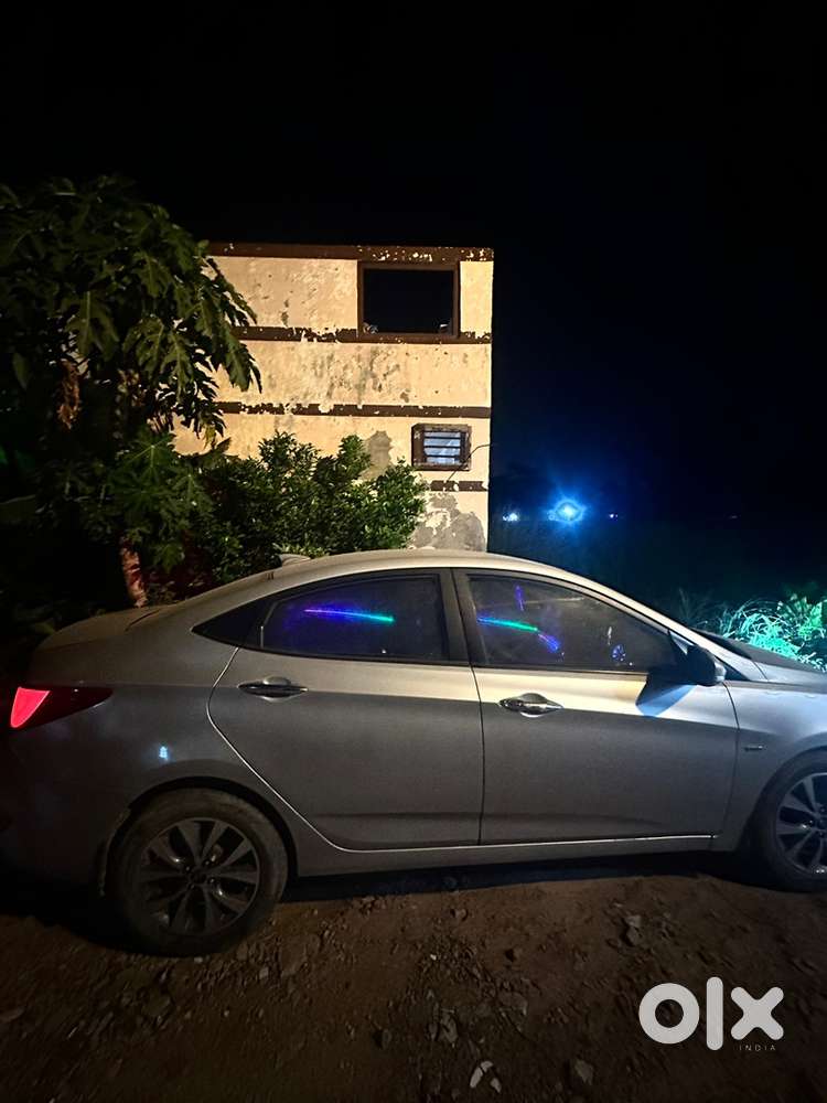 Hyundai Fluidic Verna 2016