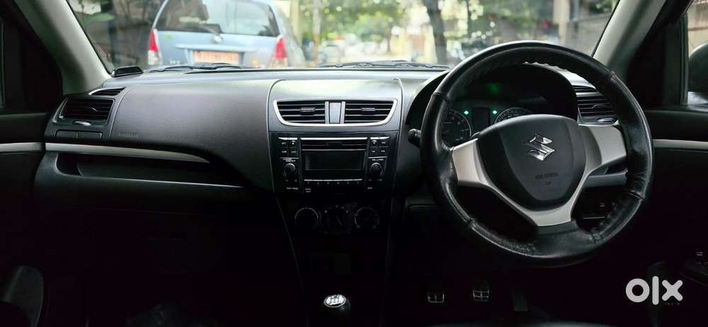 Maruti Suzuki Swift Vxi Optional, 2017, Petrol