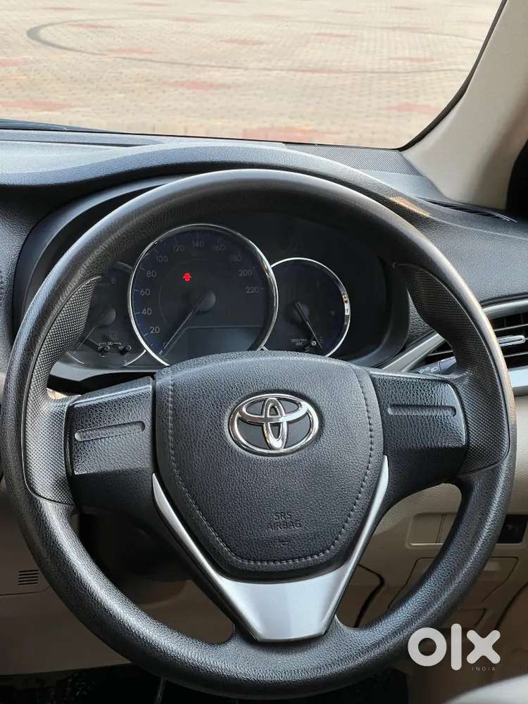 Original Kerala Toyota Yaris 2018 Cvt Automatic High Quality Vehicle
