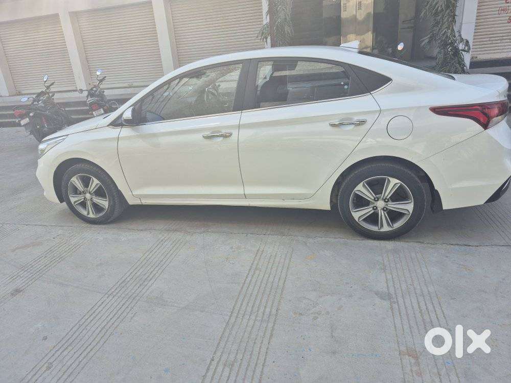 Hyundai Verna 1.6 Sx (o) Vtvt, 2019, Petrol