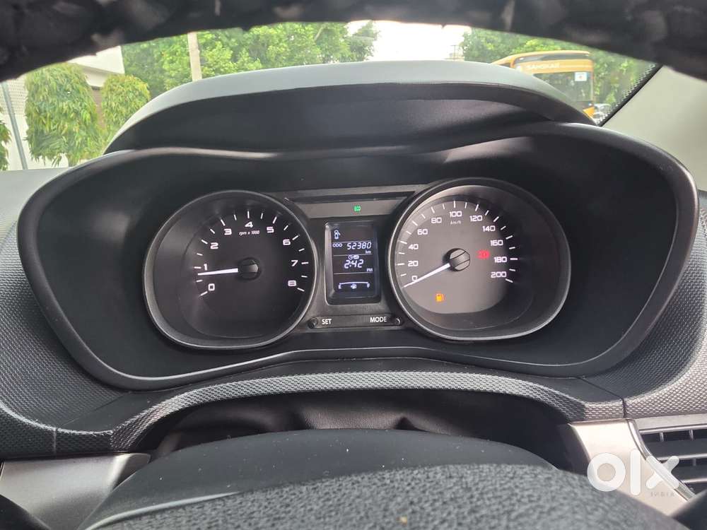Tata Nexon 1.2 Revotron Xt, 2017, Petrol