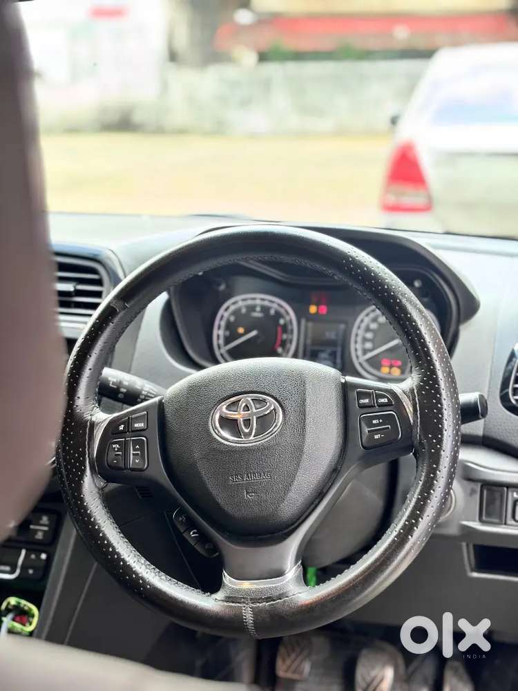 Toyota Urban Cruiser 2022 Petrol Well Maintained