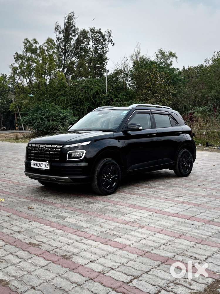 Hyundai Venue S 1.2 Petrol, 2025, Cng & Hybrids