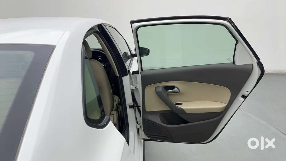 Volkswagen Vento Tsi, 2021, Petrol