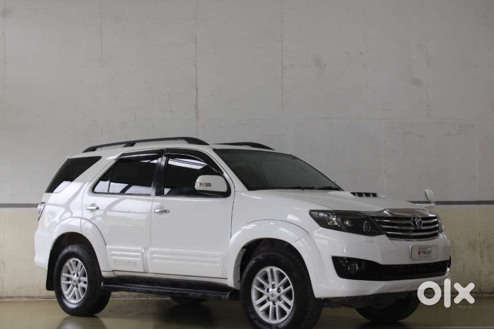 Toyota Fortuner 3.0 4x2 Mt, 2012, Diesel