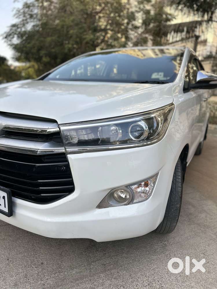 Toyota Innova Crysta 2.8z Automatic, 2017, Diesel