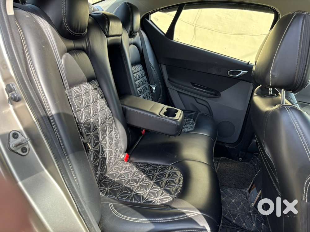 Tata Tigor Petrol 2018