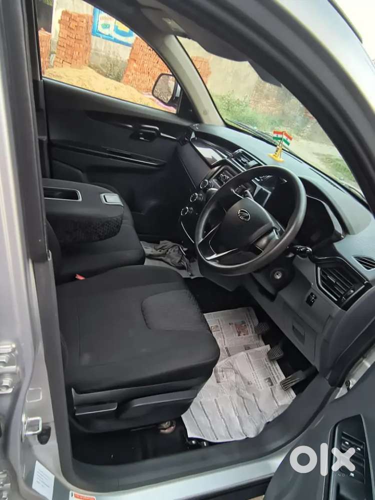 New Mahindra Kuv 100