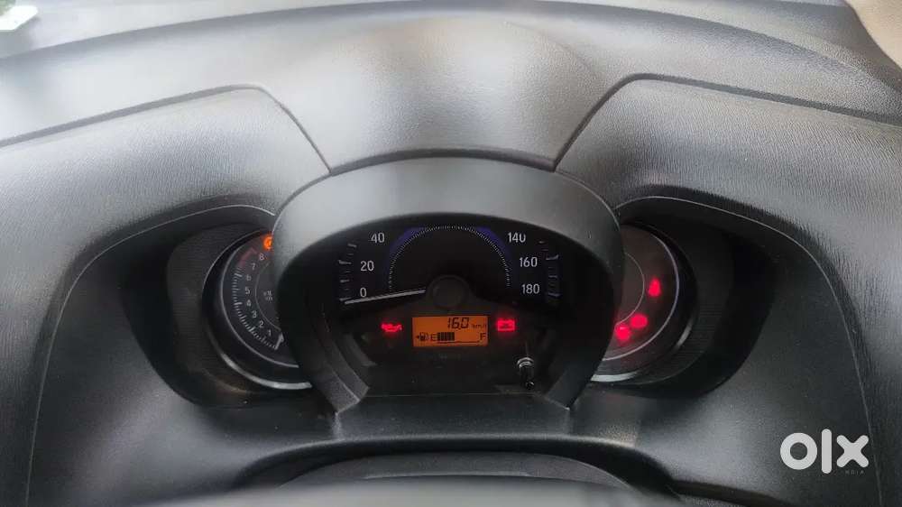 Honda Amaze 2015 Petrol Well Maintained .good Condition