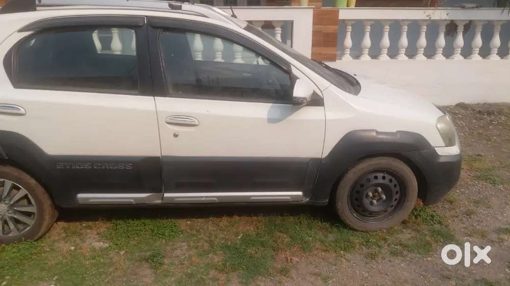 Toyota Etios Cross 2015 Diesel Good Condition