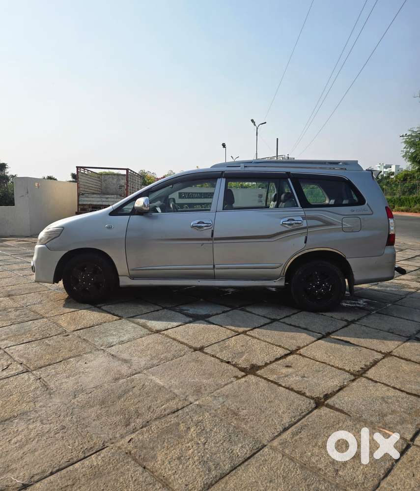 Toyota Innova 2.5 Gx 7 Seater Bs Iv, 2015, Diesel