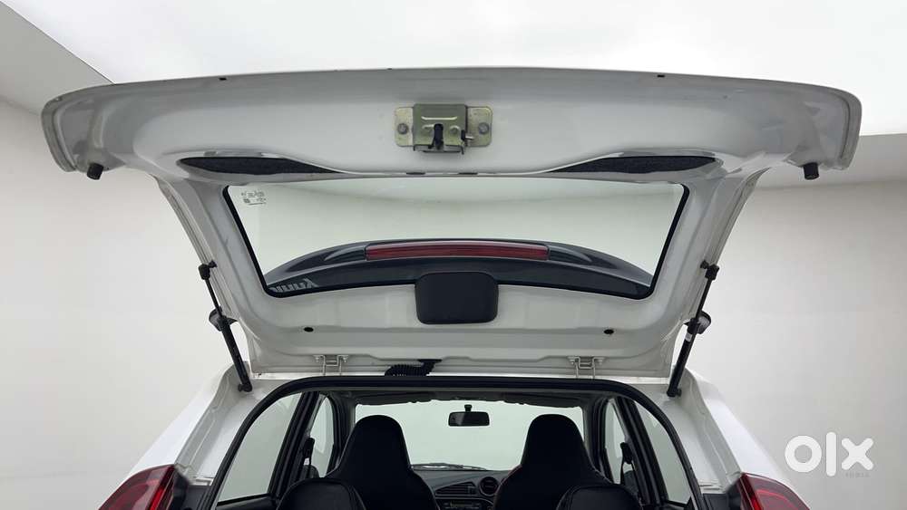 Datsun Redigo 1.0 Limited Edition 2018, 2018, Petrol