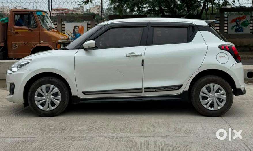 Maruti Suzuki Swift Vxi Ags, 2024, Petrol