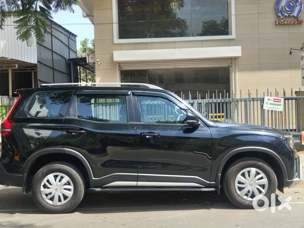 Mahindra Scorpio-n 2.2 Z6 Diesel Mt 7 Str, 2024, Petrol