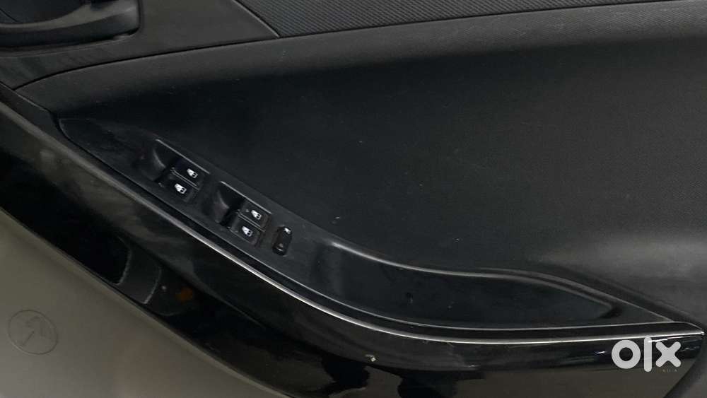 Tata Nexon 1.2 Revotron Xm, 2018, Petrol