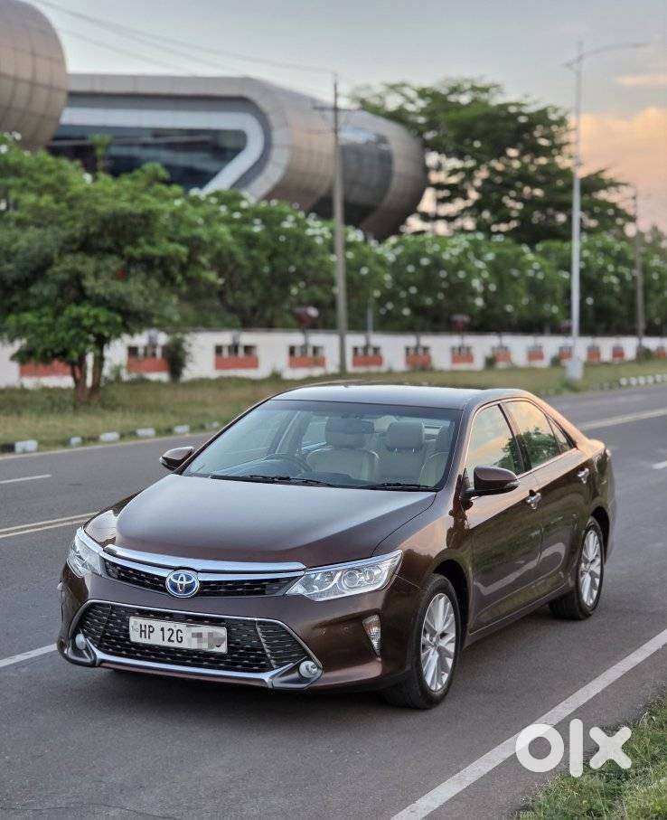 Toyota Camry Hybrid 2.5, 2015, Petrol