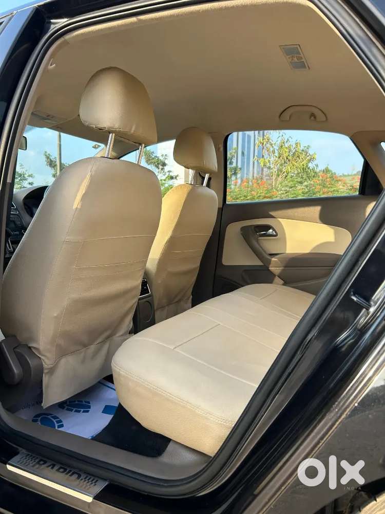 Skoda Rapid 1.5 Elegance 2016. ( Price Negotiable)