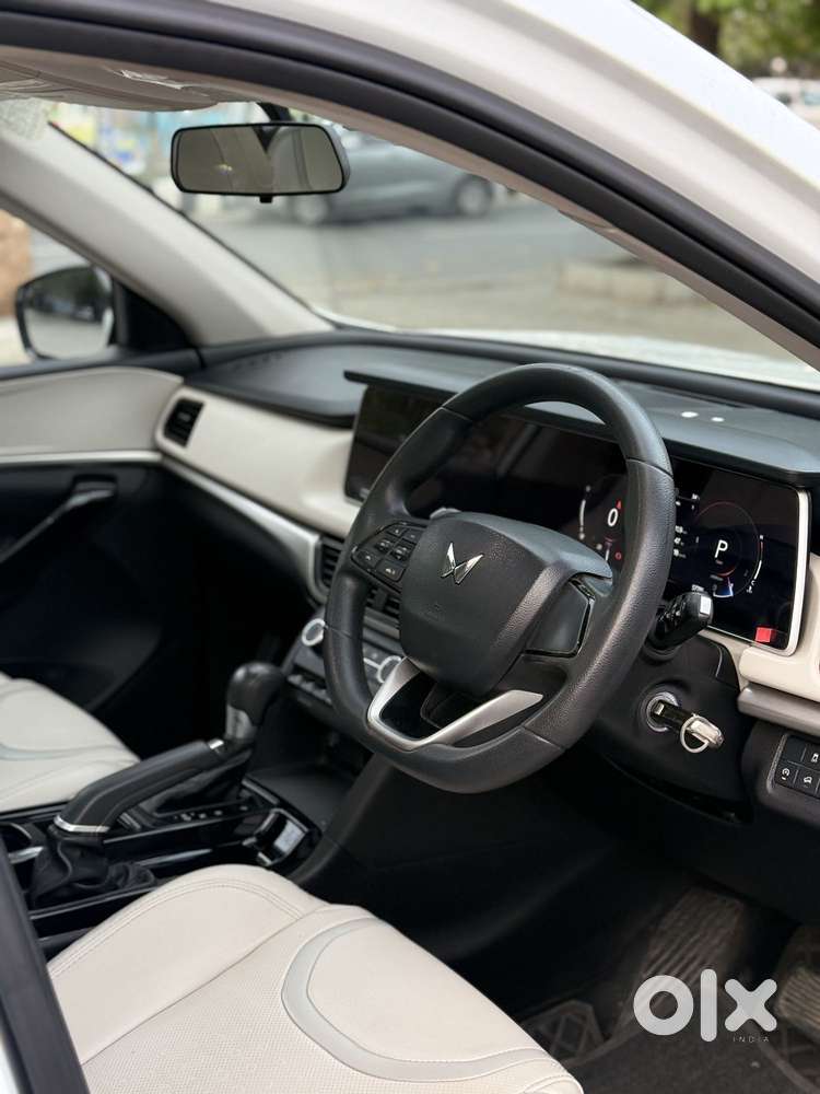 Mahindra Xuv700 2.2 Ax 5 Diesel At 7 Str, 2023, Diesel