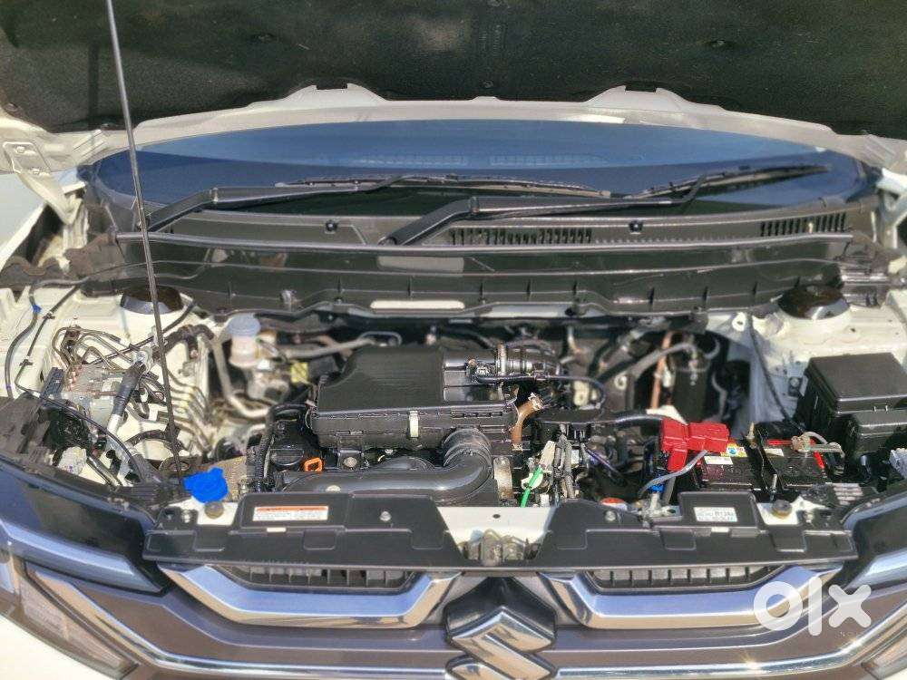 Maruti Suzuki Brezza 1.5 Vxi Smart Hybrid, 2024, Petrol