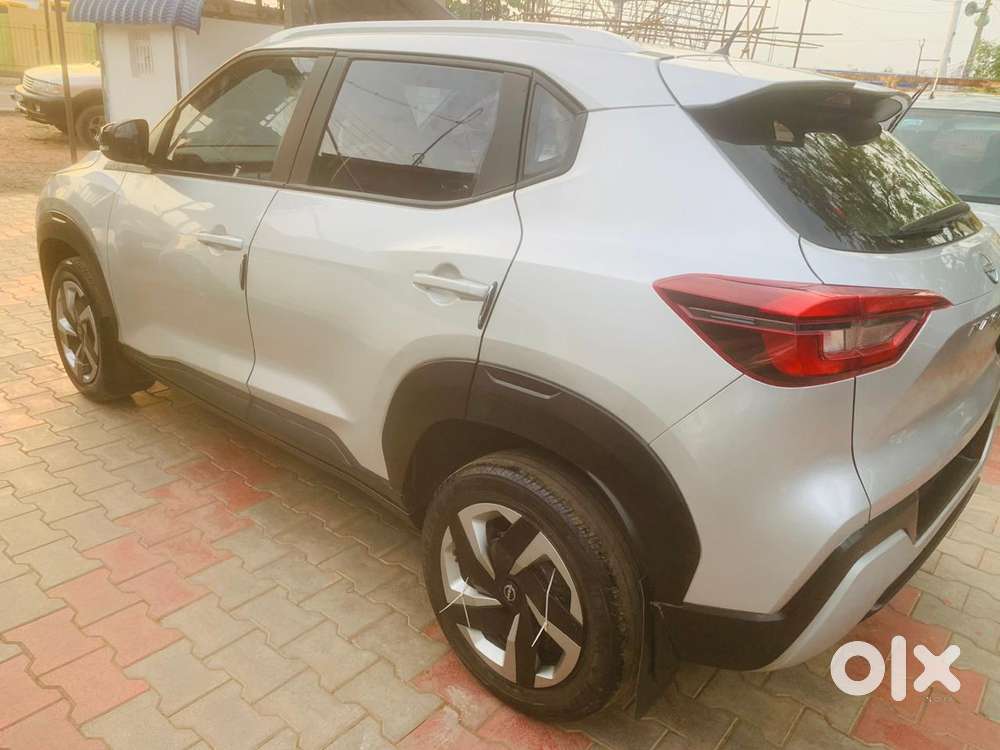 Nissan Magnite, 2022, Petrol