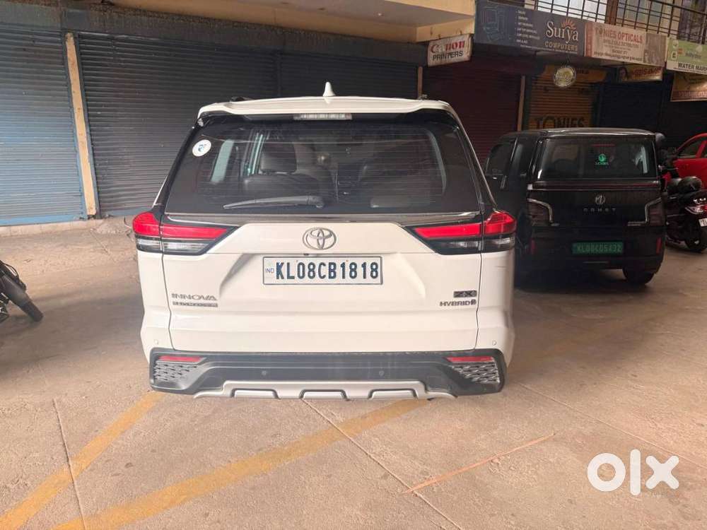 Toyota Innova Hycross 2013