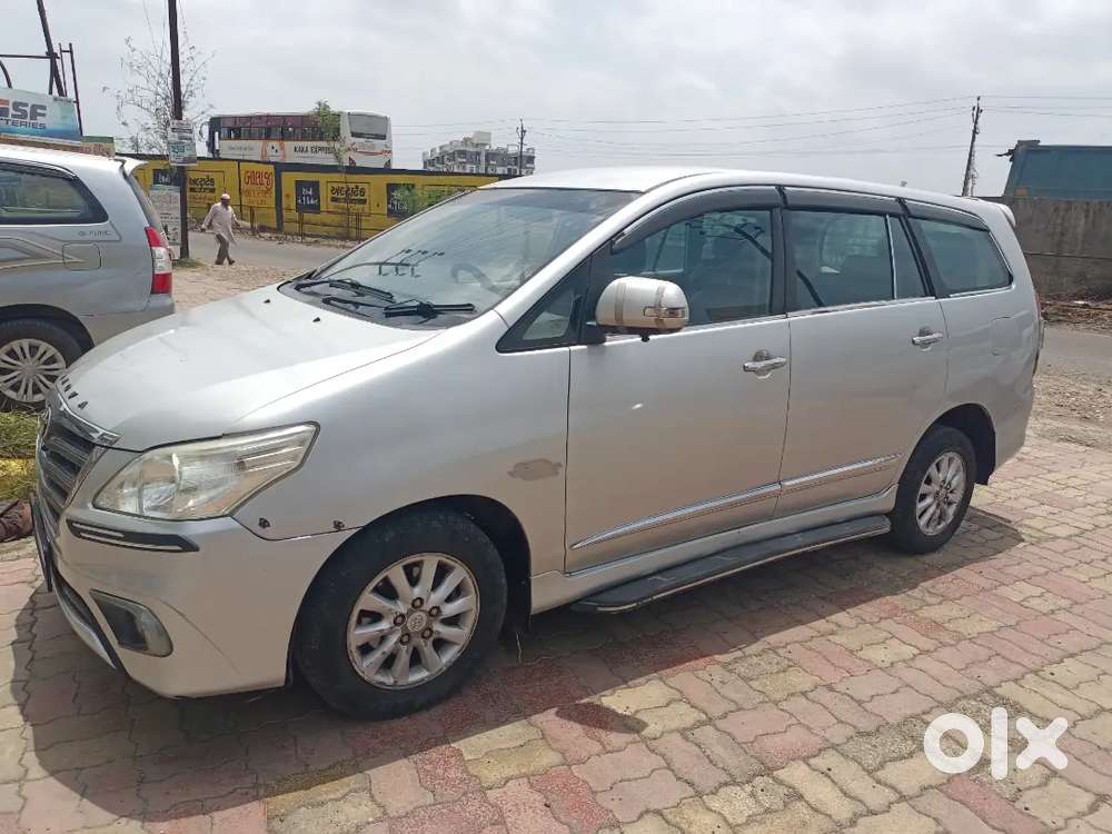 Toyota Innova 2015 Diesel Well Maintained
