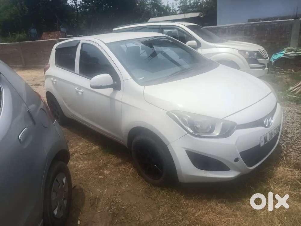 Hyundai I20 Magna 2014 For Emergency Sale, Price Slightly Negotiable